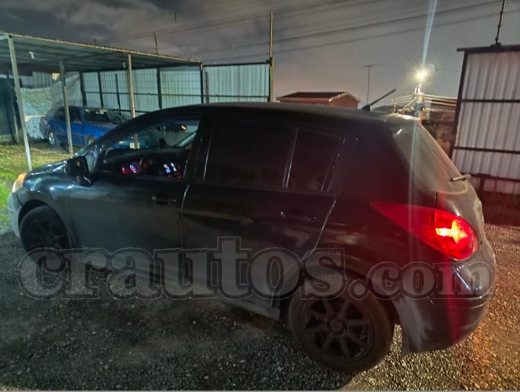 2010 Nissan Versa - foto 4