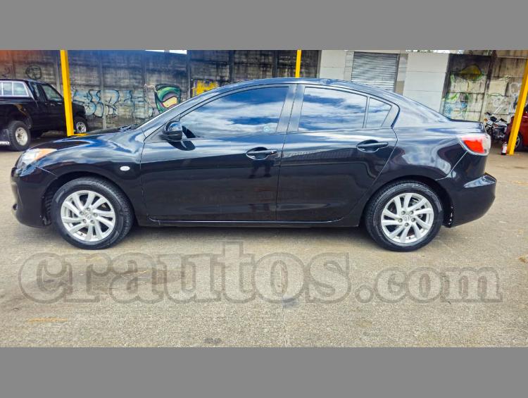 2012 Mazda 323 - foto 5
