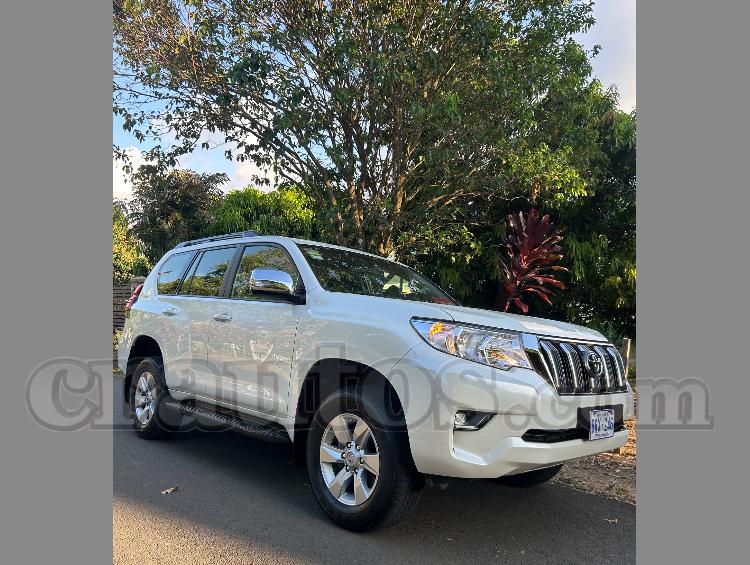 2019 Toyota Prado - foto 2