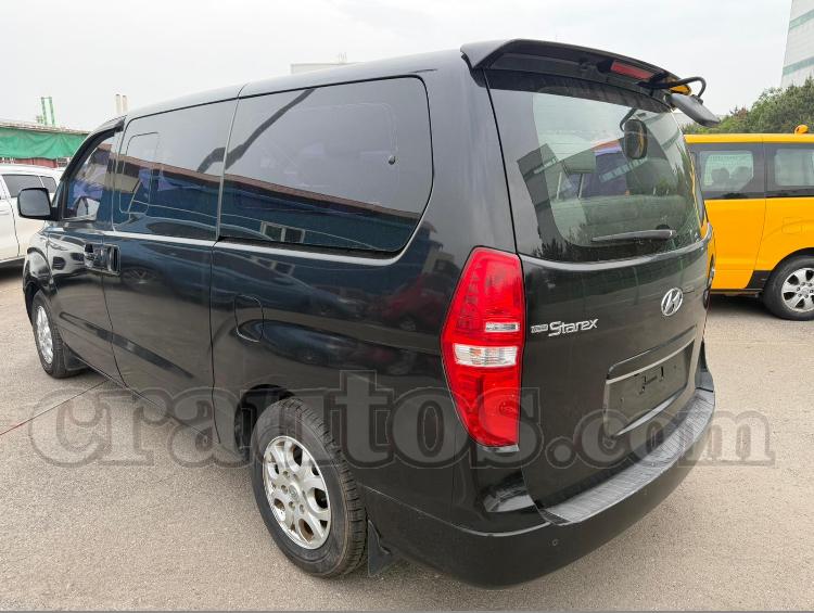 2014 Hyundai Starex - foto 3