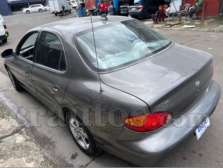 2000 Hyundai Elantra - foto 2