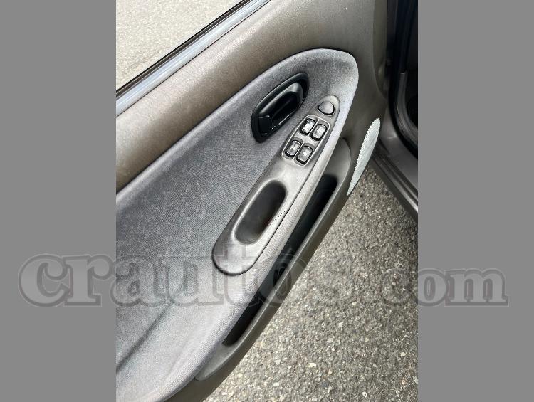 2000 Hyundai Elantra - foto 5