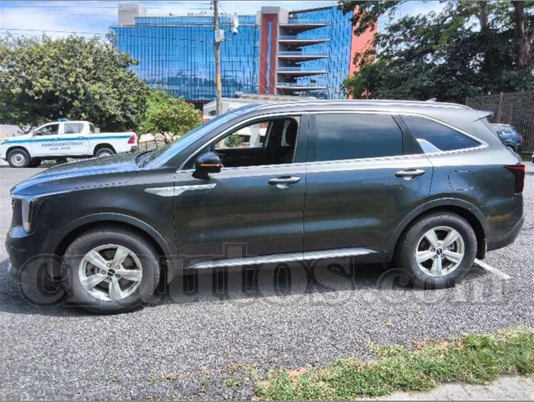 2025 Kia Sorento - foto 2