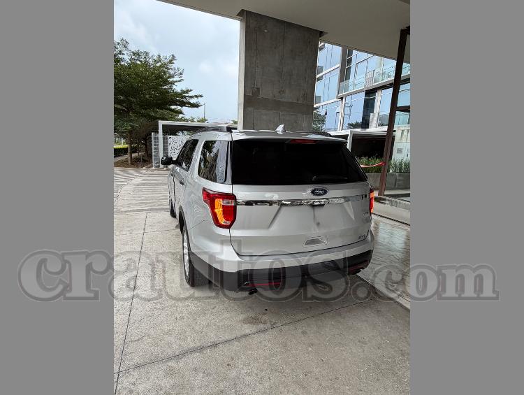 2017 Ford Explorer - foto 2