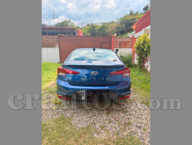 2019 Hyundai Elantra - foto 3