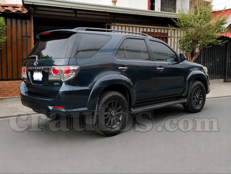 2012 Toyota Fortuner - foto 5