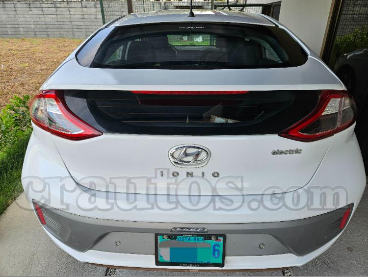 2019 Hyundai Ioniq - foto 2