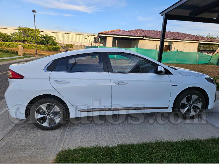 2019 Hyundai Ioniq - foto 3