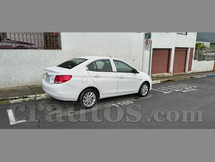 2018 Chevrolet Aveo - foto 4