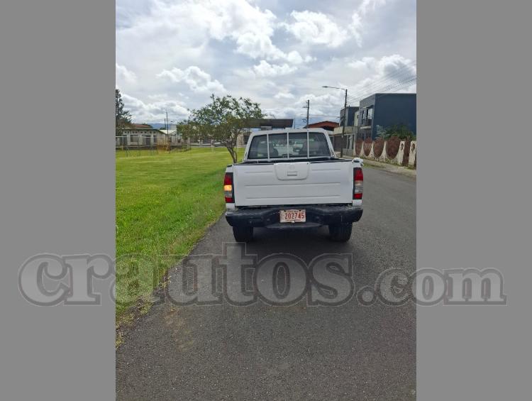 2005 Nissan Frontier - foto 4