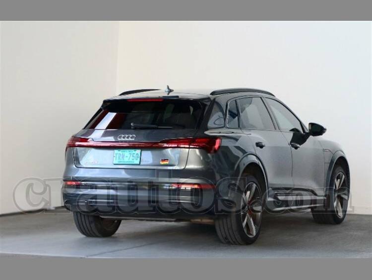 2022 Audi e-tron