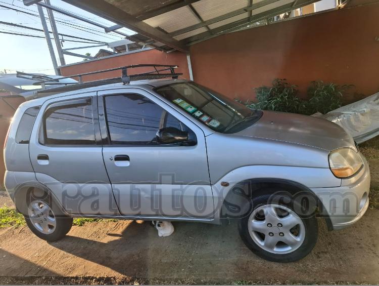 2005 Suzuki Ignis - foto 2