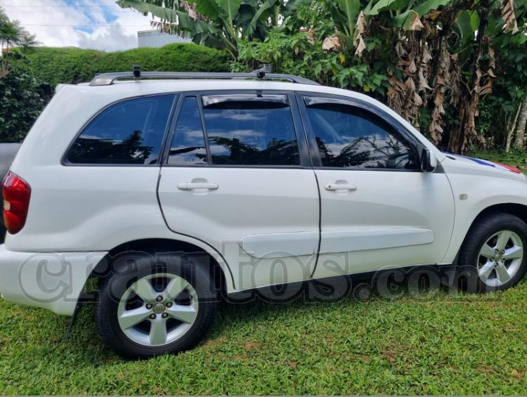 2005 Toyota RAV4 - foto 3