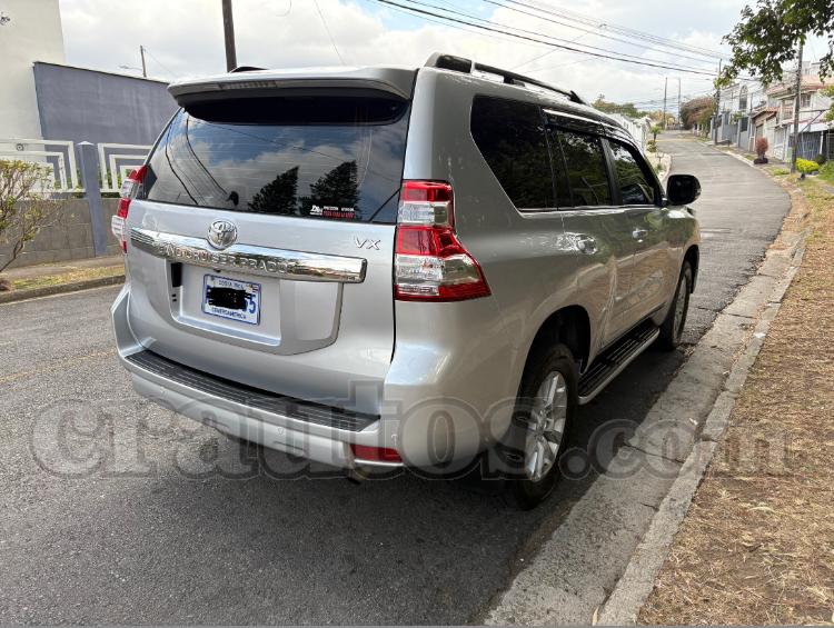 2017 Toyota Prado - foto 5