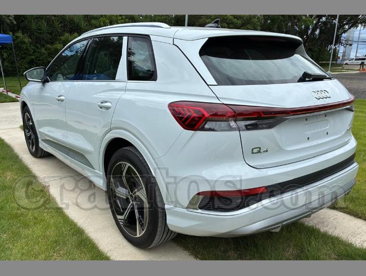 2025 Audi Q4 e-tron - foto 2